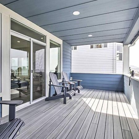 Modern Oregon Retreat W/ Deck, Hot Tub, Ocean View Depoe Bay Εξωτερικό φωτογραφία